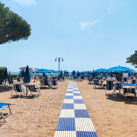 Apartmán Brioni Fronte Mare Lido di Jesolo Exteriér fotografie
